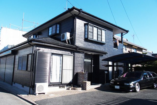 名古屋市港区B様邸のガレージハウスの屋根と外壁塗装